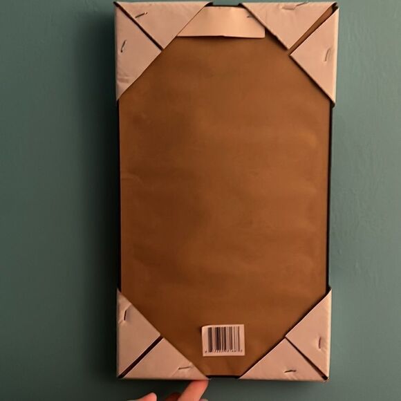 NWT wall decor    - Picture 2 of 2